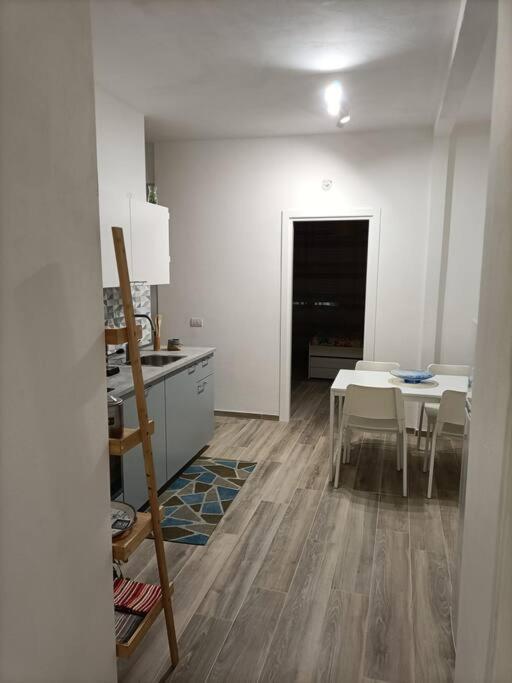 Appartamento Violet - Parma Kültér fotó