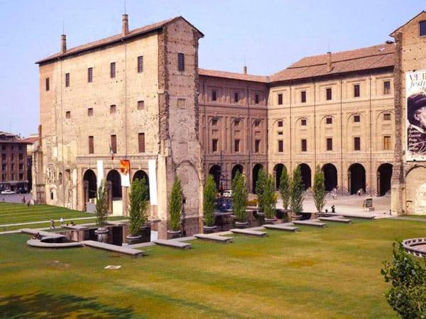 Appartamento Violet - Parma Kültér fotó